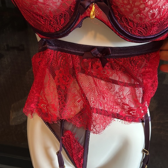 Seven ‘til midnight S - Picture 5 of 6